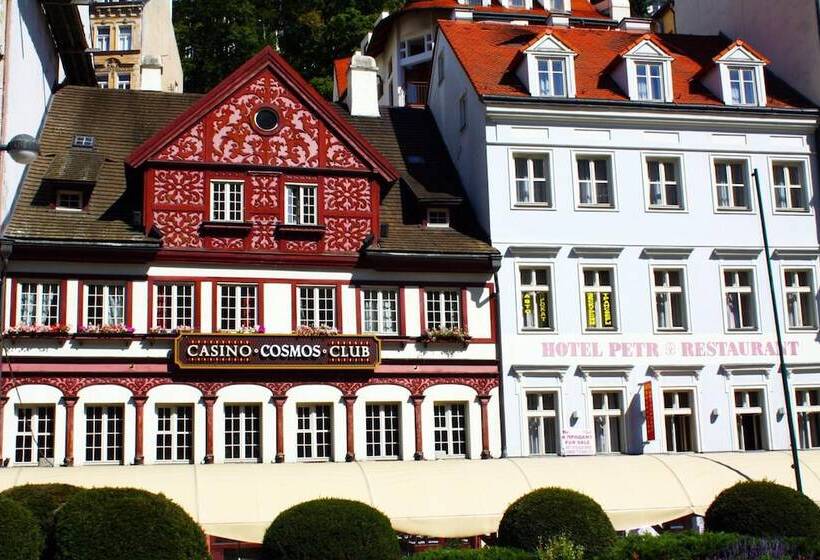 هتل Petr