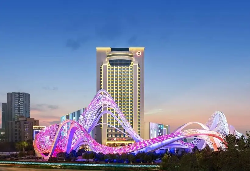ホテル Ramada Plaza Wuhan Optics Valley