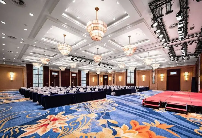 ホテル Ramada Plaza Wuhan Optics Valley