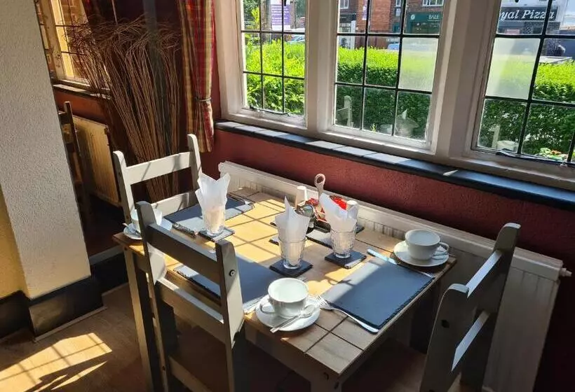 בית מלון כפרי Tudor Lodge