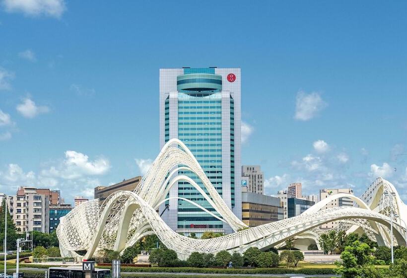 호텔 Ramada Plaza Wuhan Optics Valley