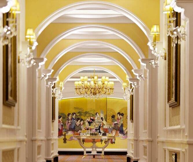 호텔 Ramada Plaza Wuhan Optics Valley