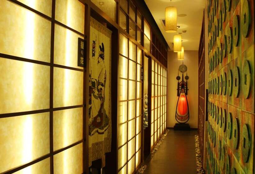 호텔 Ramada Plaza Wuhan Optics Valley