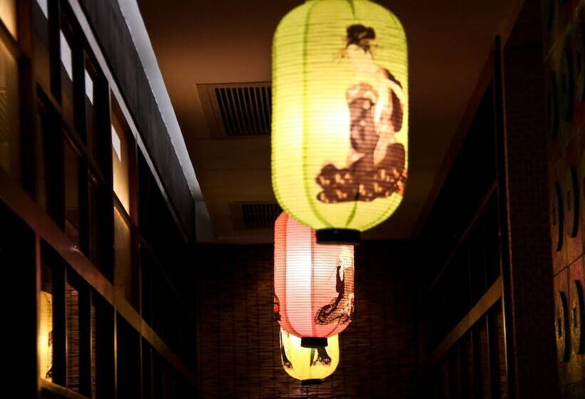 호텔 Ramada Plaza Wuhan Optics Valley