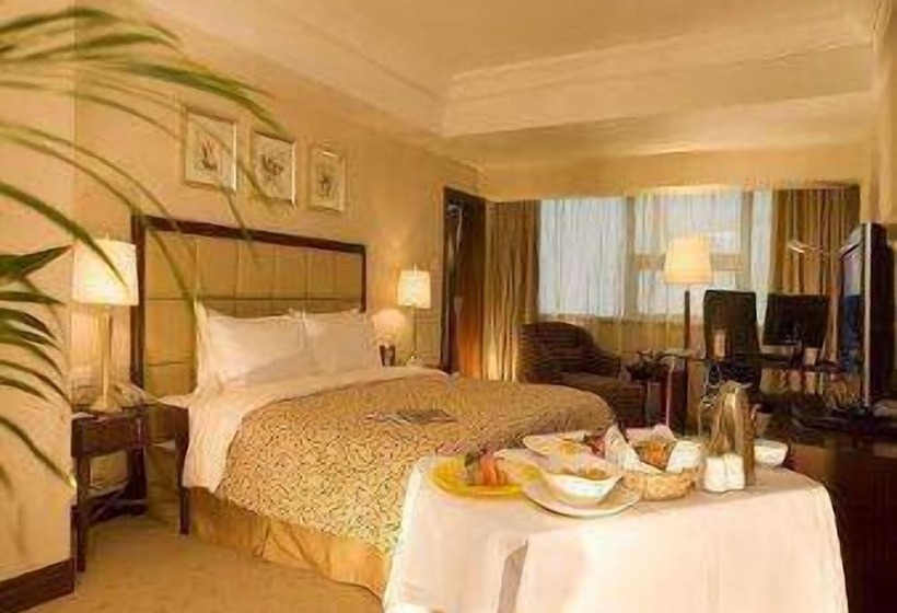 호텔 Ramada Plaza Wuhan Optics Valley