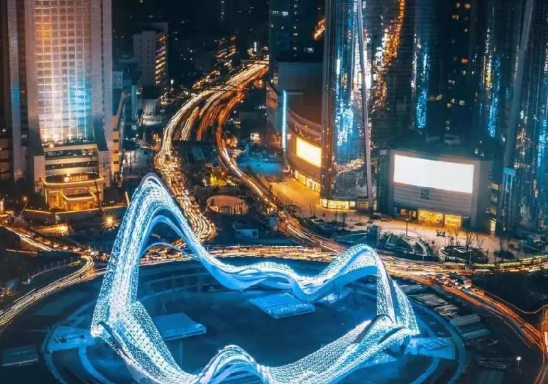 호텔 Ramada Plaza Wuhan Optics Valley