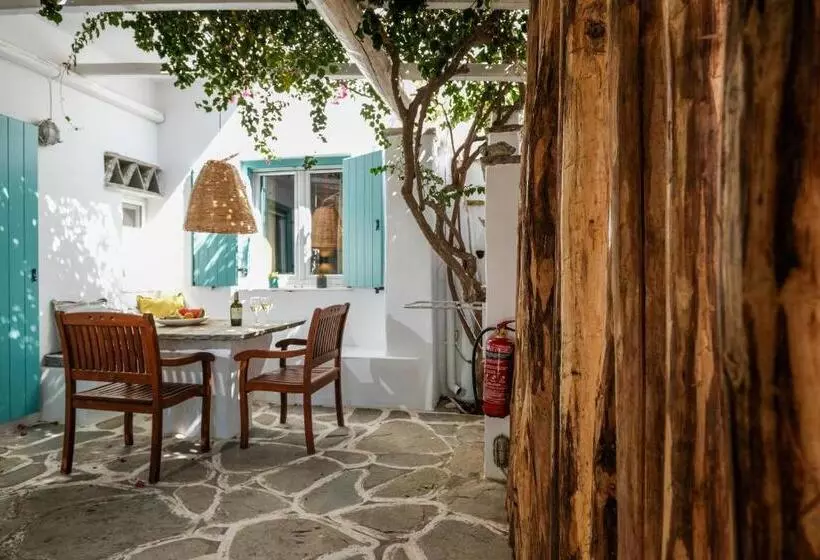 Resort Golden Beach Studios & Suites