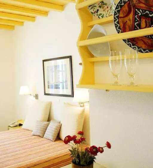 Resort Golden Beach Studios & Suites