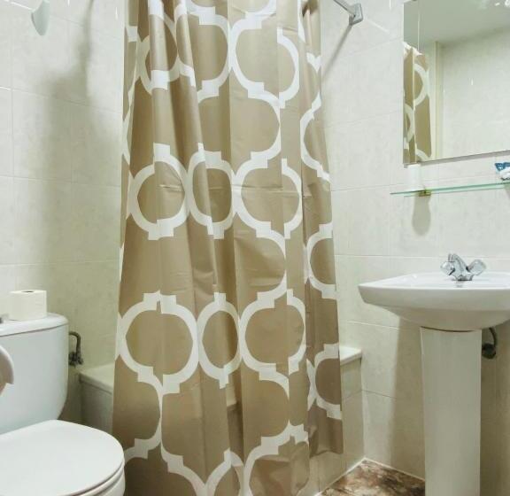 پانسیون Hostal La Alberca