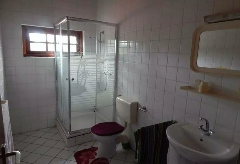 ペンション Mallika Guest House