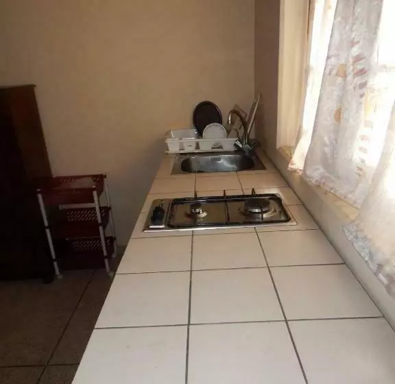 ペンション Mallika Guest House