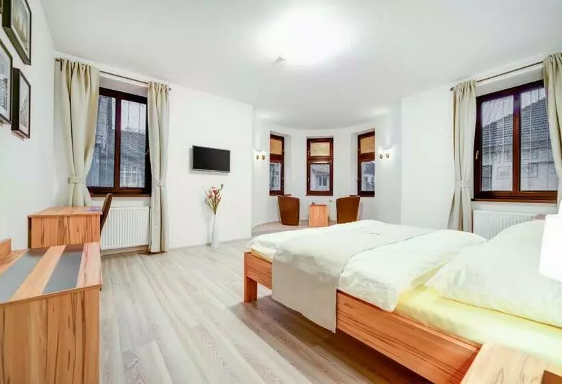 Majatalo Penzion Královská Cesta