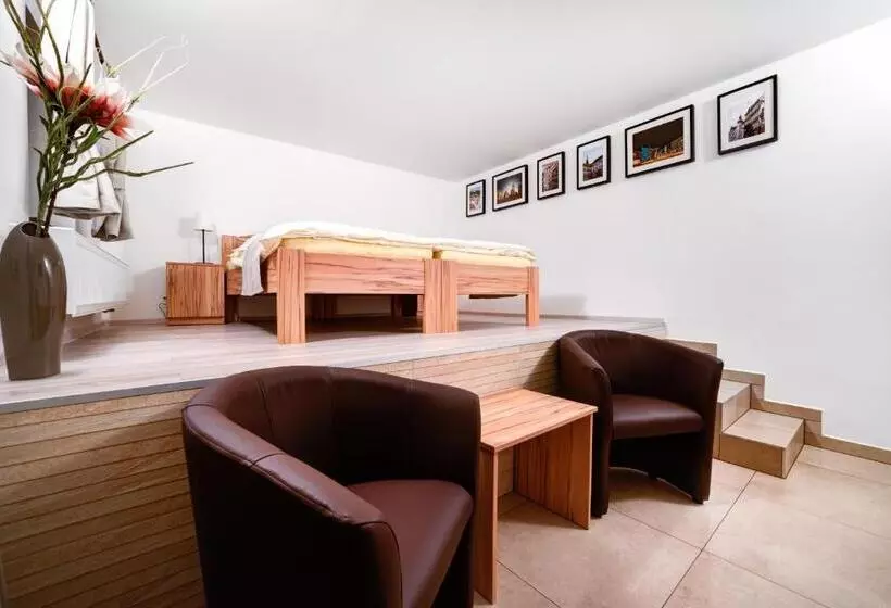 Majatalo Penzion Královská Cesta