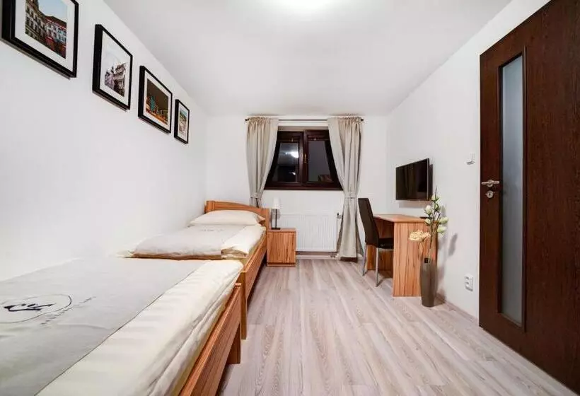 Majatalo Penzion Královská Cesta