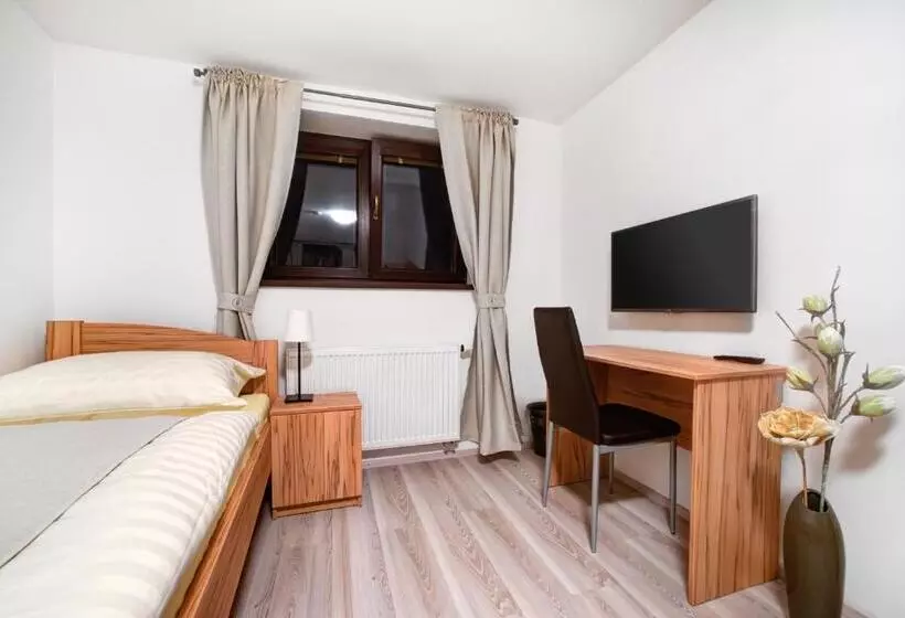 Majatalo Penzion Královská Cesta