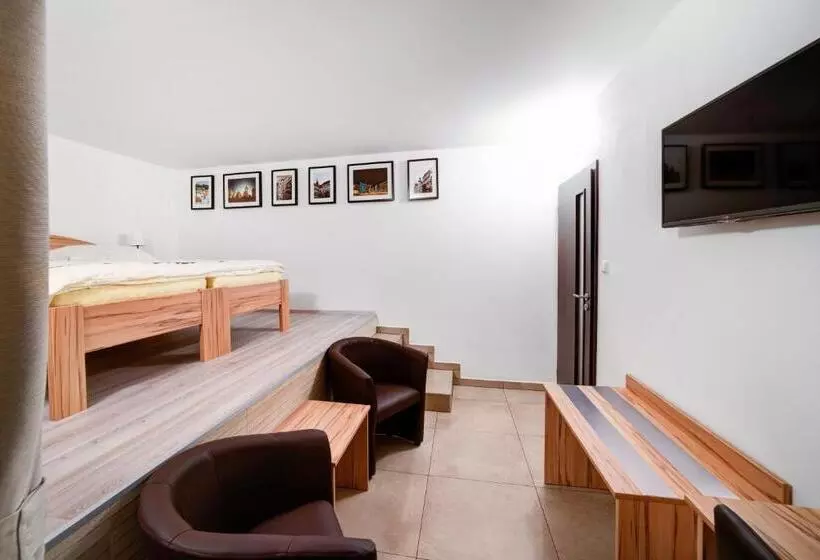 Majatalo Penzion Královská Cesta