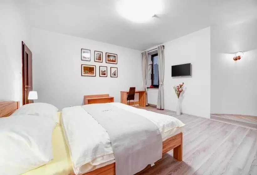 Majatalo Penzion Královská Cesta