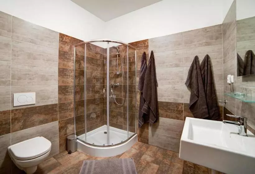 Majatalo Penzion Královská Cesta