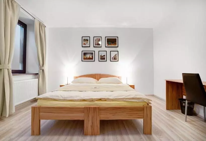 Majatalo Penzion Královská Cesta