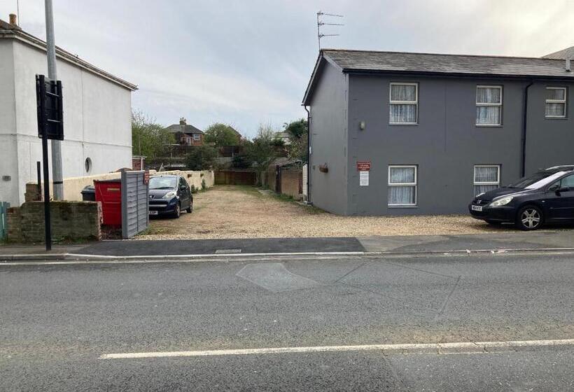 Bed and Breakfast Abingdon Lodge