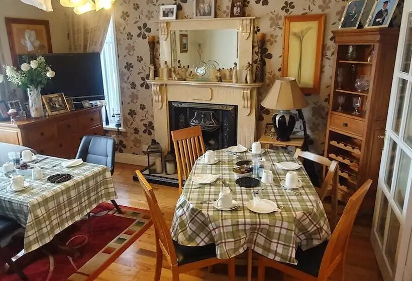 Bed and Breakfast Rose Park House