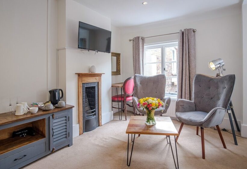 مبيت وإفطار White Hart Inn