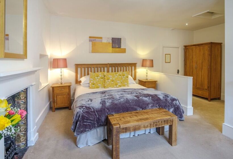 مبيت وإفطار White Hart Inn