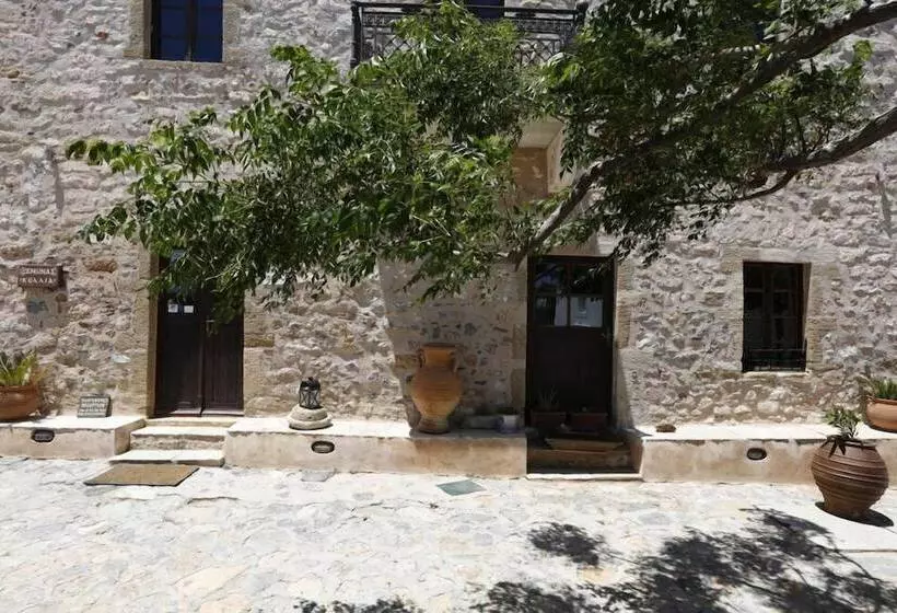 Hotel Guesthouse Kellia