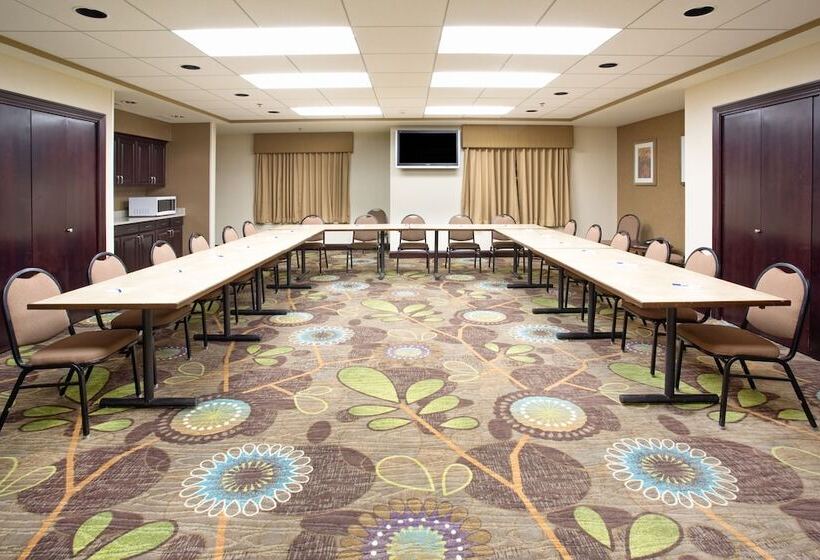 Holiday Inn Express Hotel & Suites Minot South, An Ihg