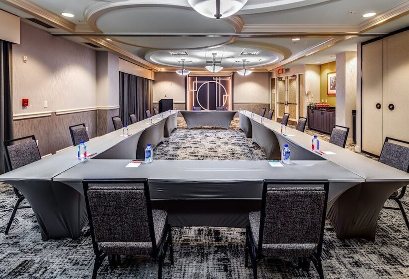 ホテル Indigo Jacksonville Deerwood Park, An Ihg