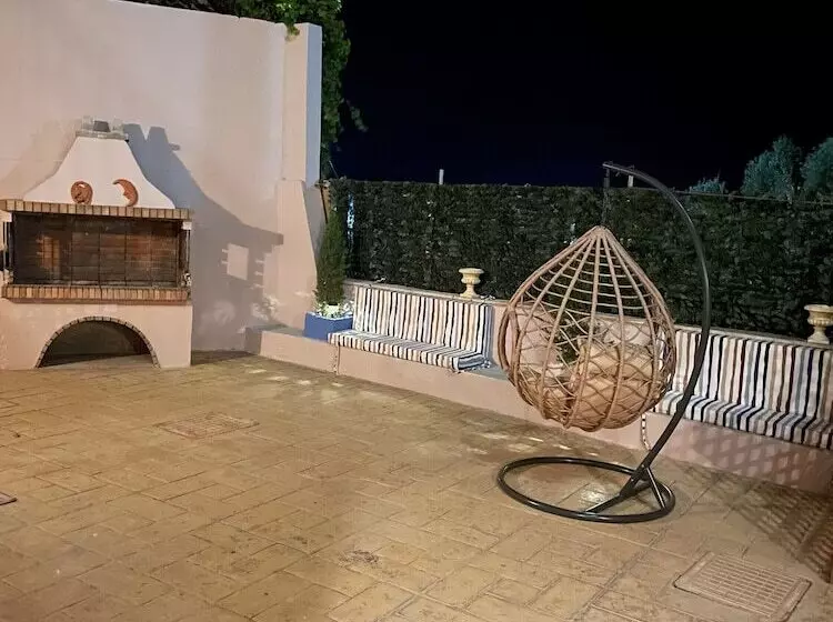 هتل Kourkoumelata