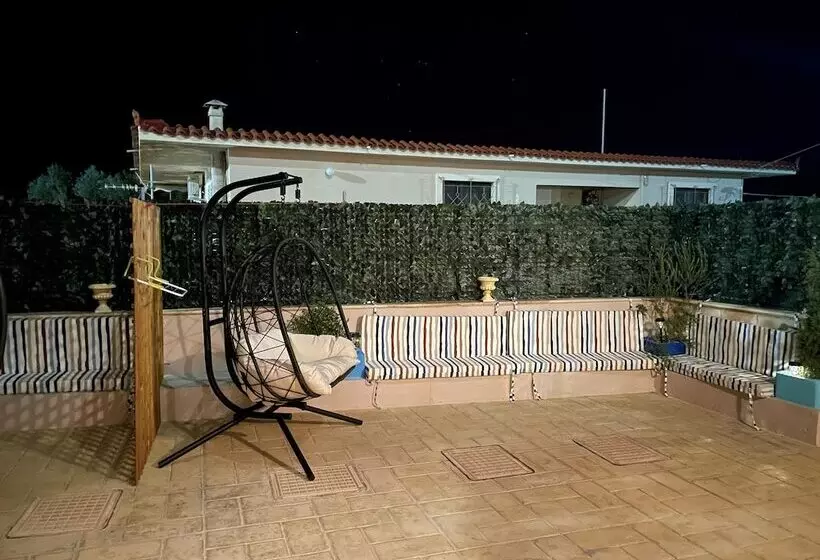 هتل Kourkoumelata