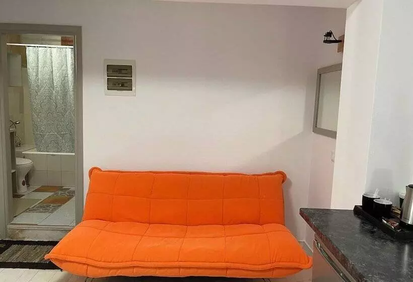 هتل Kourkoumelata