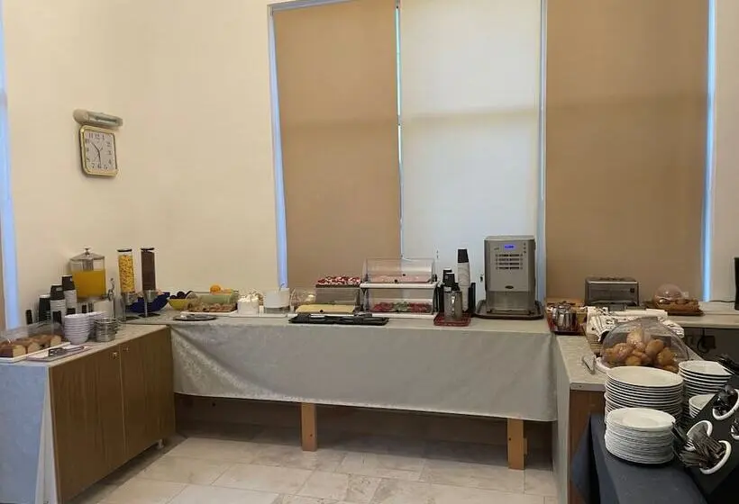 هتل Kourkoumelata