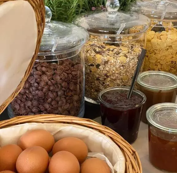 בית מלון כפרי Kyparissia Beach