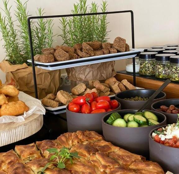 Отель Kyparissia Beach