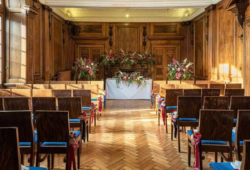 فندق St. Giles House