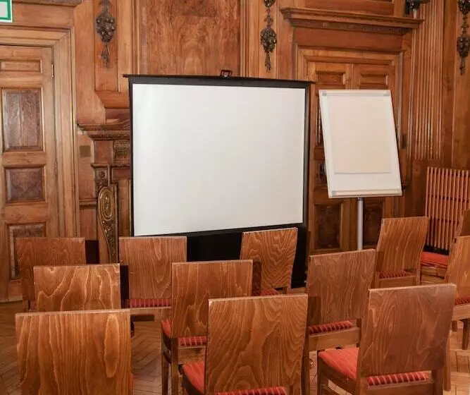 فندق St. Giles House