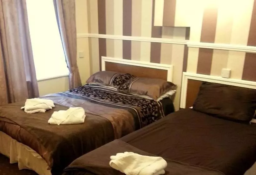 Отель The Park Villa