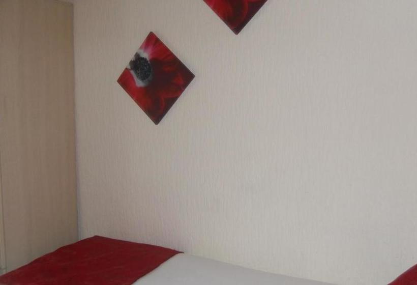 Отель The Park Villa