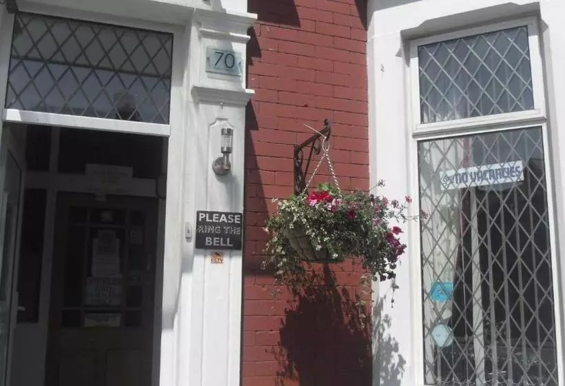 Отель The Park Villa