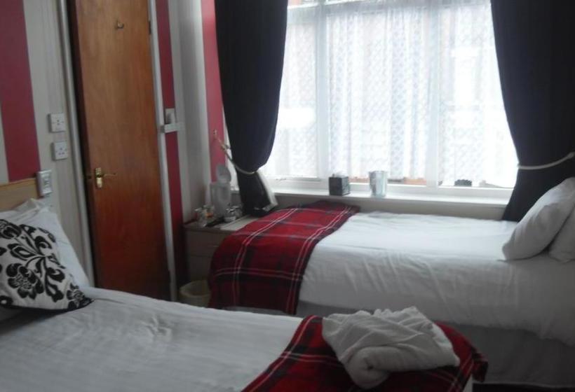 Отель The Park Villa