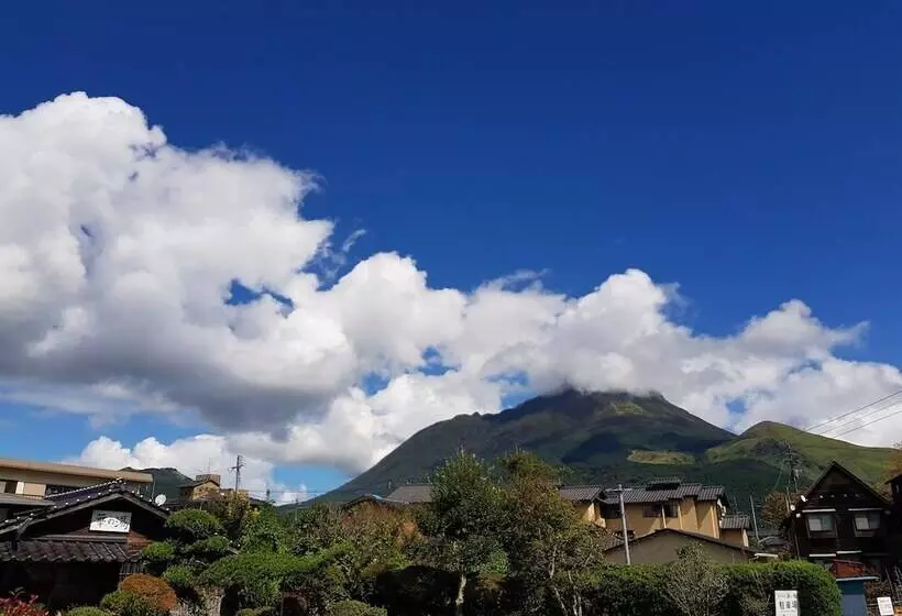 בית מלון כפרי Yufuin Onsen Hasuwa Inn