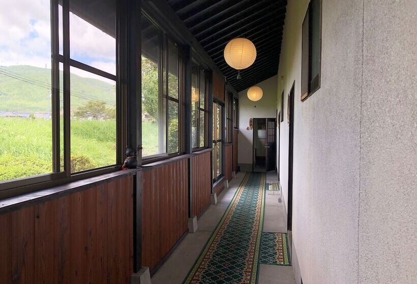 בית מלון כפרי Yufuin Onsen Hasuwa Inn