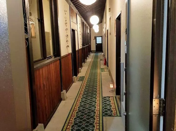 בית מלון כפרי Yufuin Onsen Hasuwa Inn