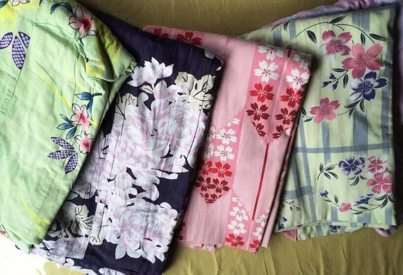 בית מלון כפרי Yufuin Onsen Hasuwa Inn