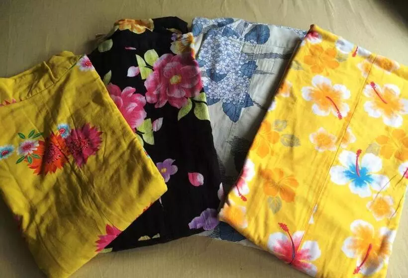 בית מלון כפרי Yufuin Onsen Hasuwa Inn