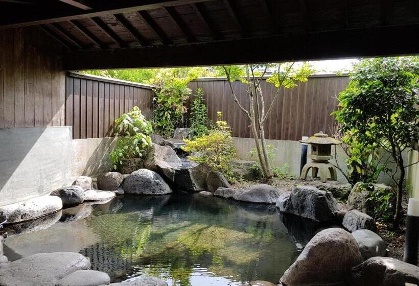 בית מלון כפרי Yufuin Onsen Hasuwa Inn