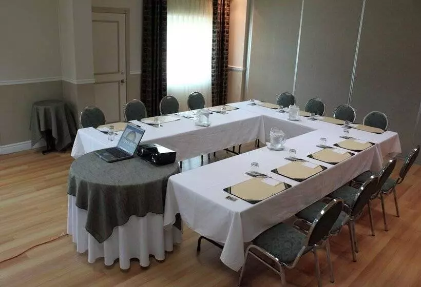 호텔 Days Inn By Wyndham Berthierville