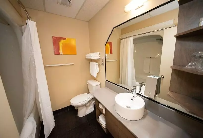 호텔 Days Inn By Wyndham Berthierville